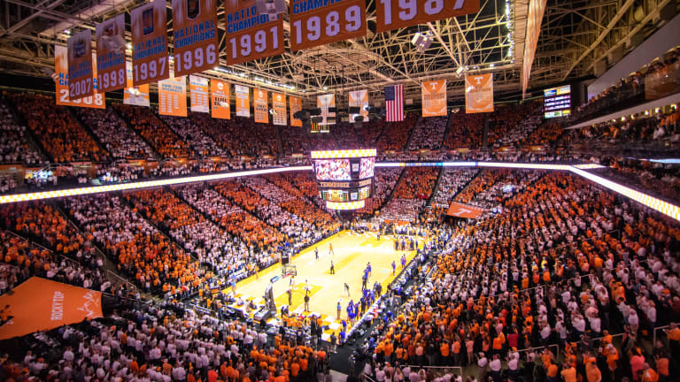 Tennessee Vols Basketball Team Wearing Kevin Durant's Shoes